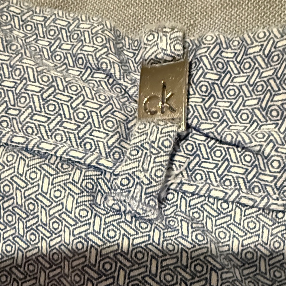 Calvin Klein Men's Patterned Blue Shorts - Picture 3 of 7